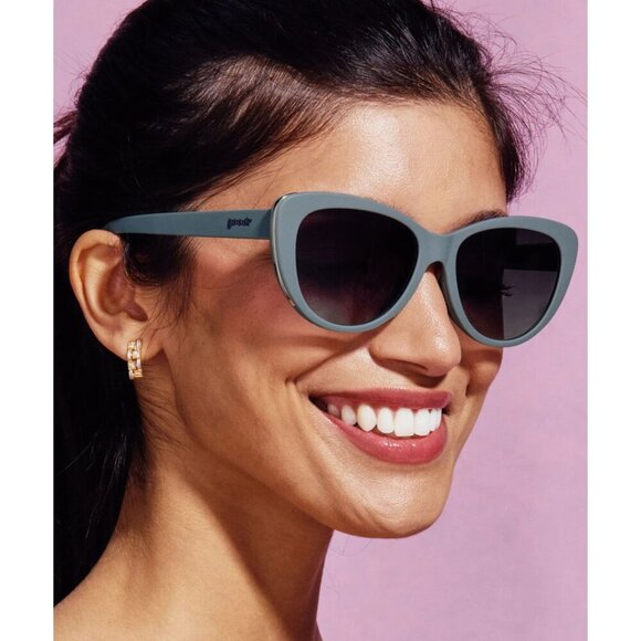 Not Gray, Diet Black Sunglasses - Picture 4 of 6